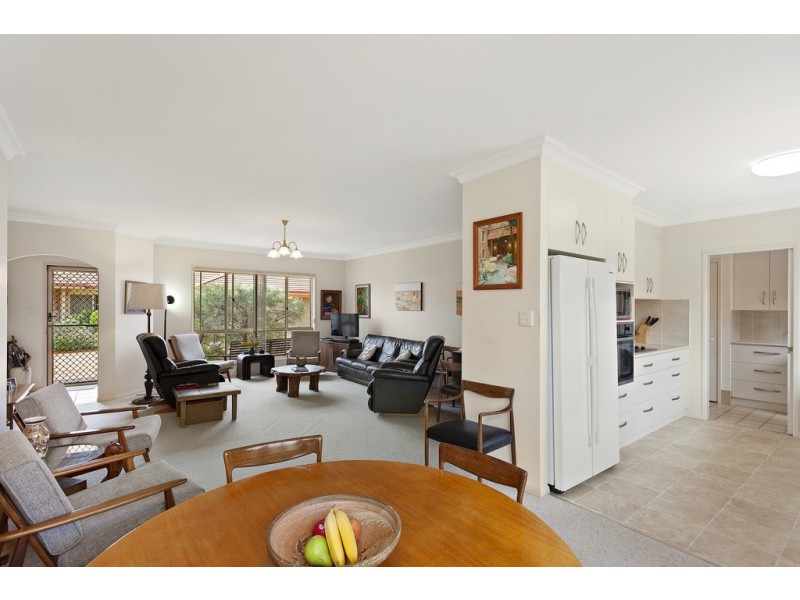 Villa 57 57/20 Glenfield Court, Middle Ridge QLD 4350