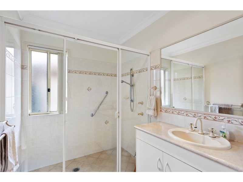 Villa 57 57/20 Glenfield Court, Middle Ridge QLD 4350