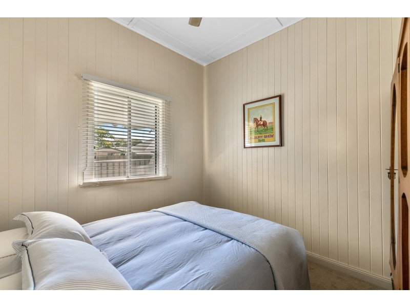 43 Anzac Avenue, Newtown QLD 4350