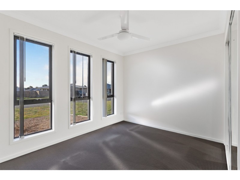 32 Magpie Drive, Cambooya QLD 4358