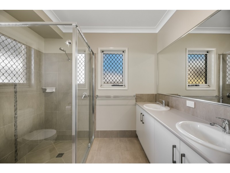 Unit 1/47 Entabeni Drive, Kearneys Spring QLD 4350