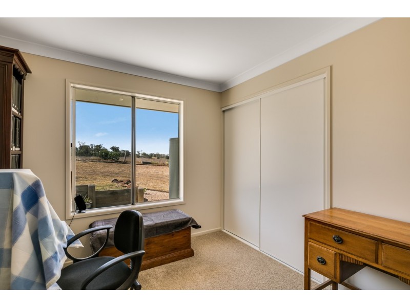 44 Peters Road, Meringandan West QLD 4352