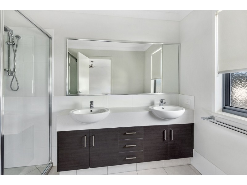 1/97 Holberton Street, Newtown QLD 4350