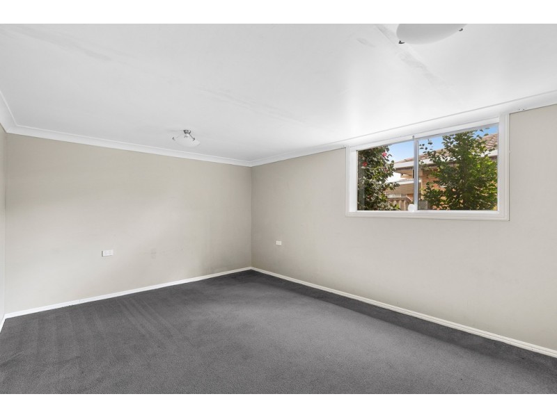 12 Smithfield Street, Harristown QLD 4350
