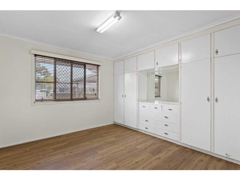 11 Allenby Street, Newtown QLD 4350