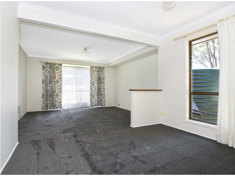 4 Agnes Street, Centenary Heights QLD 4350