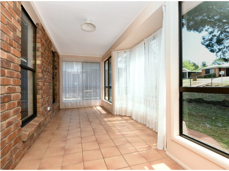 4 Agnes Street, Centenary Heights QLD 4350