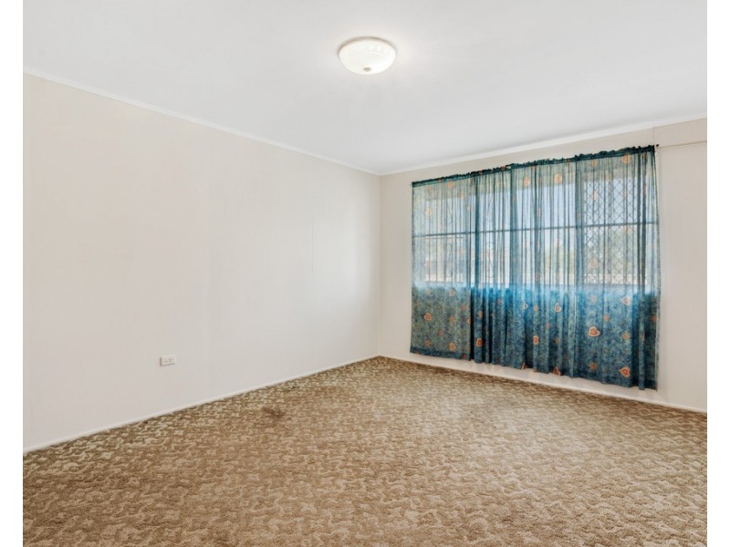 31 Obst Street, Harristown QLD 4350