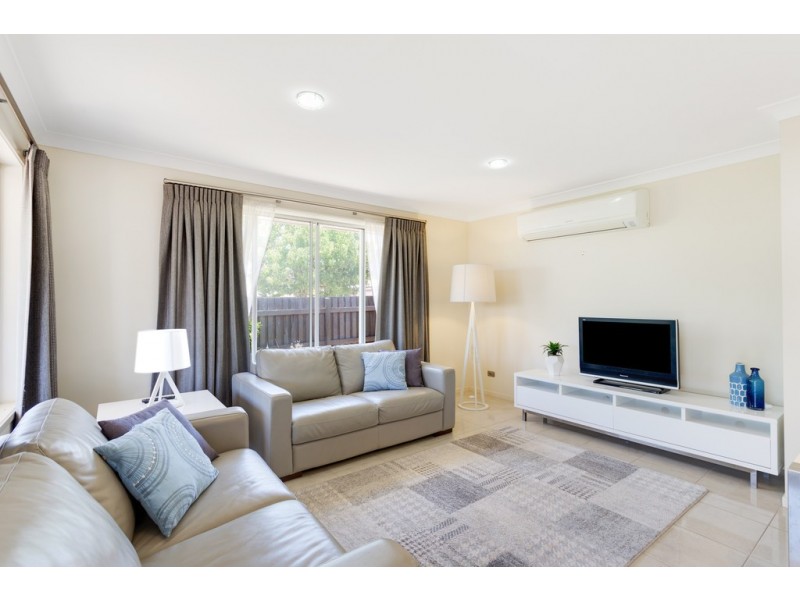 9 Argus Court, Middle Ridge QLD 4350