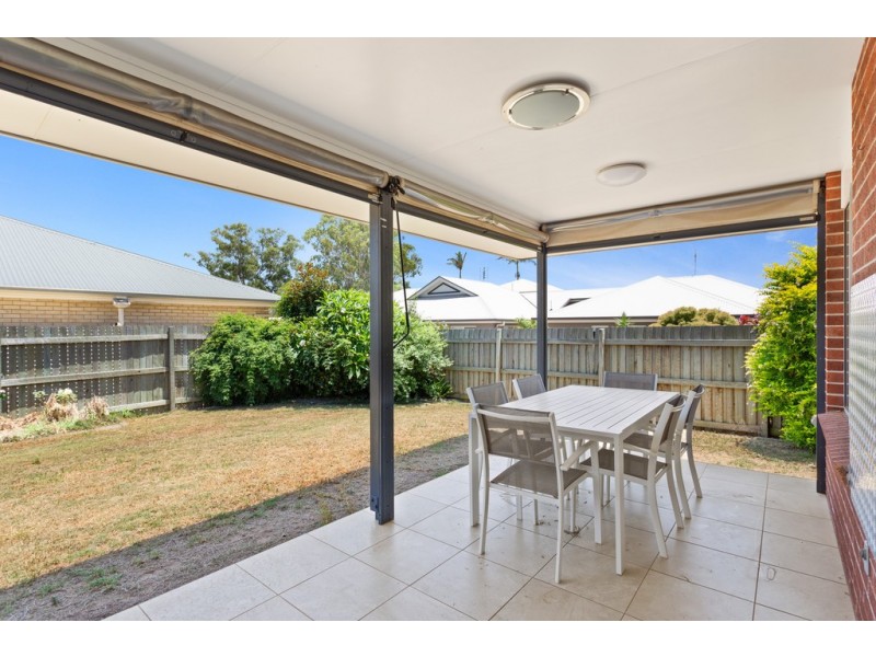 9 Argus Court, Middle Ridge QLD 4350