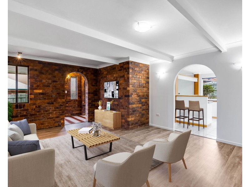16 La Vista Court, Middle Ridge QLD 4350