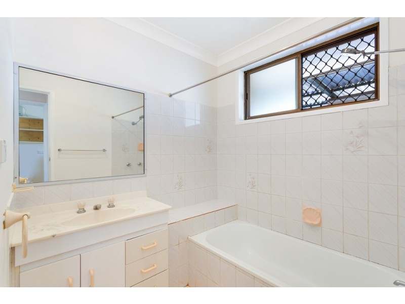 10 Maison Court, Wilsonton Heights QLD 4350