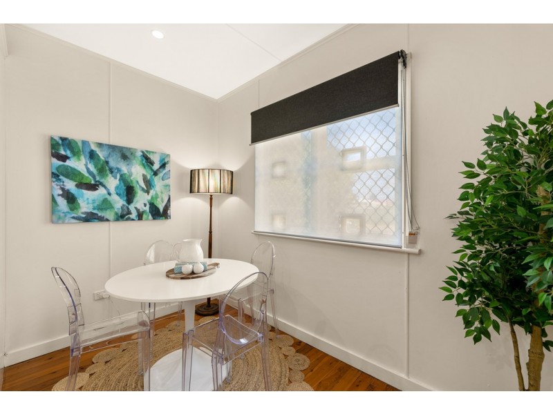 1 Bernard Street, Newtown QLD 4350