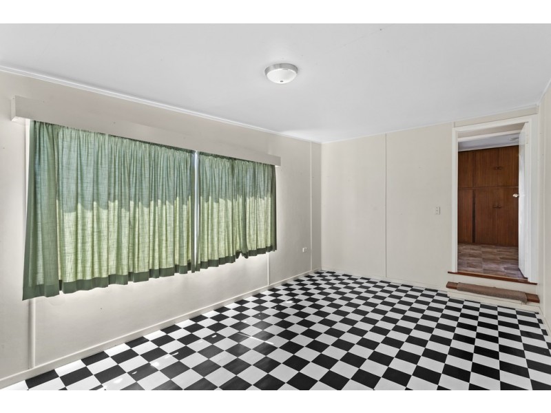 70 Drummond Street, Rangeville QLD 4350