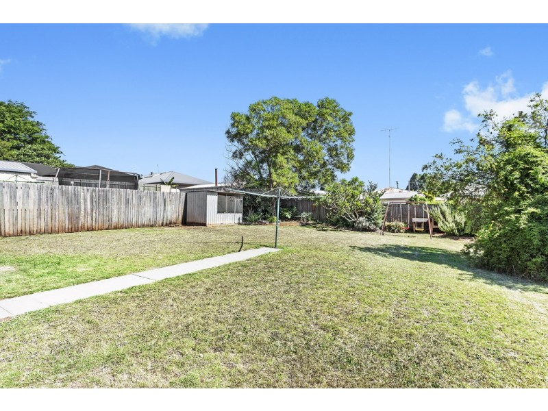 70 Drummond Street, Rangeville QLD 4350