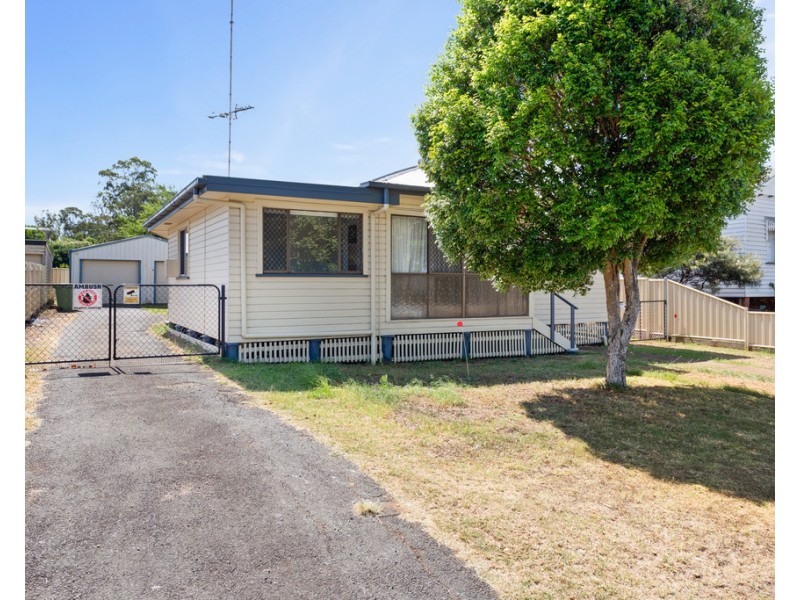 409 Tor Street, Newtown QLD 4350