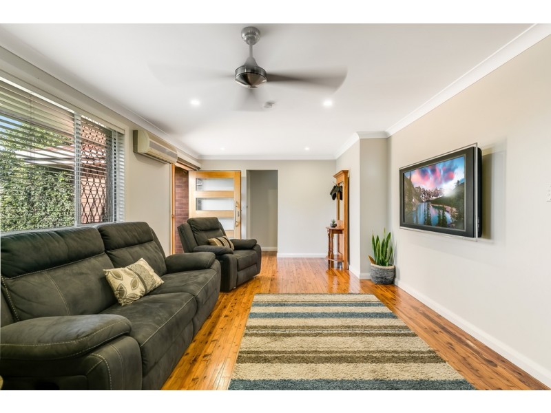 18 Nugent Crescent, Wilsonton QLD 4350