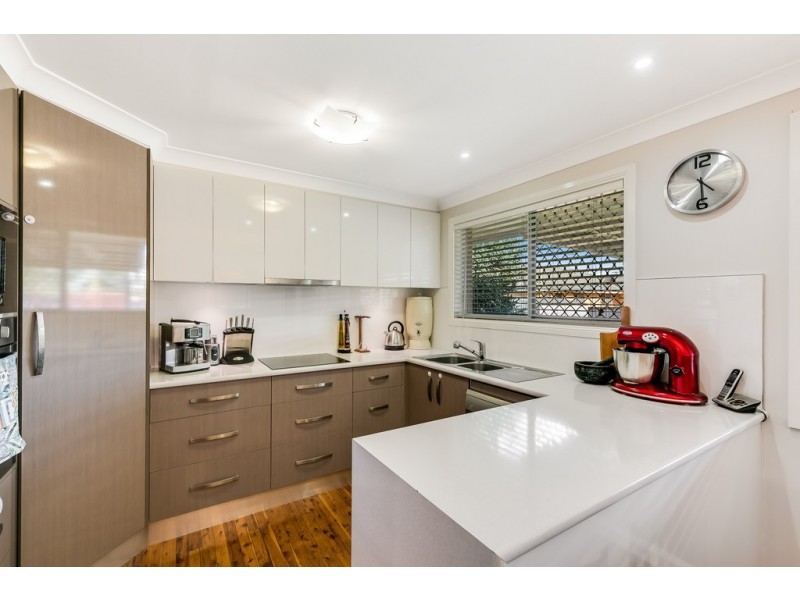 18 Nugent Crescent, Wilsonton QLD 4350