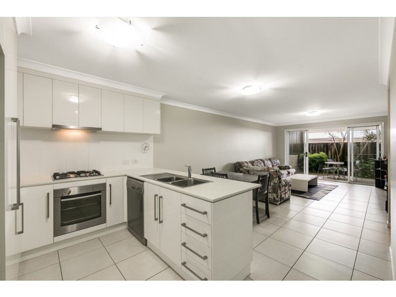Unit 2/9 Wapiti Street, Kearneys Spring QLD 4350