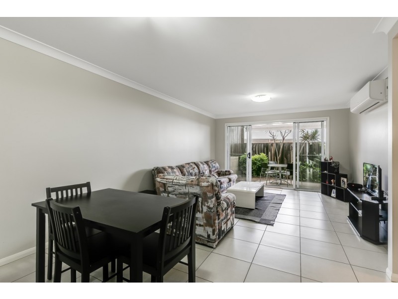 Unit 2/9 Wapiti Street, Kearneys Spring QLD 4350