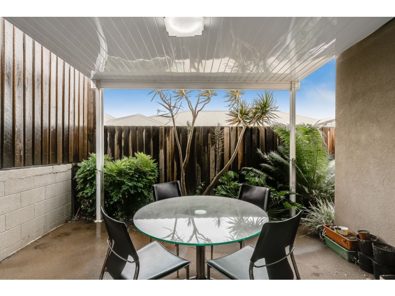 Unit 2/9 Wapiti Street, Kearneys Spring QLD 4350