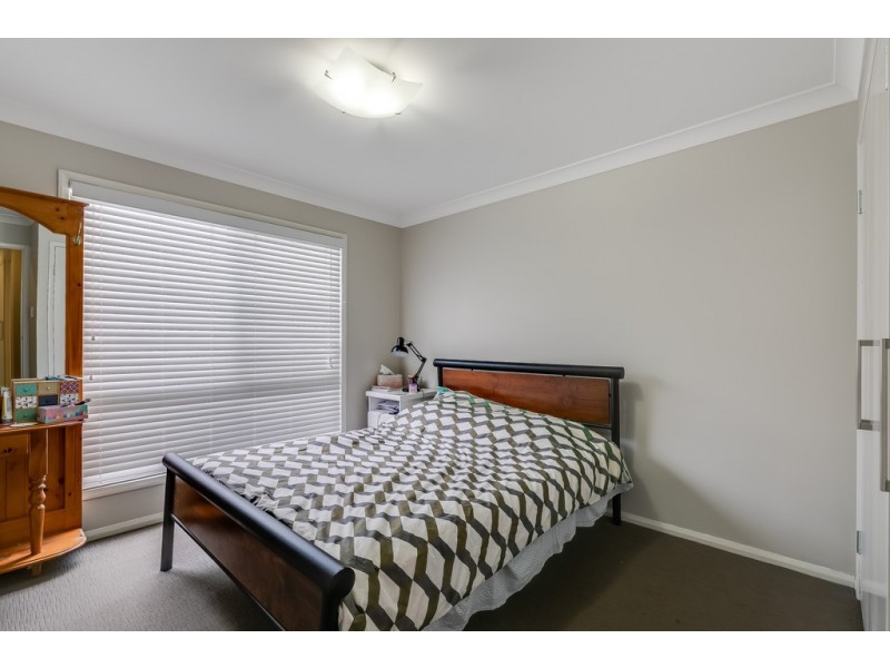 Unit 2/9 Wapiti Street, Kearneys Spring QLD 4350