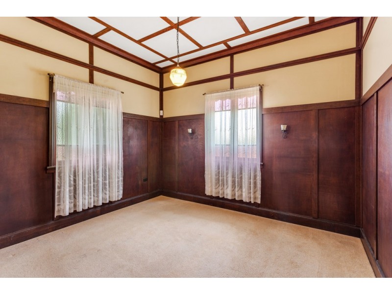 6 Cathro Street, Rockville QLD 4350