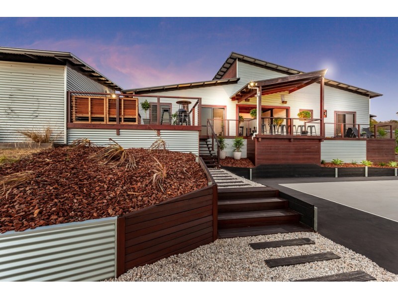 20 Calcutt Road, Gowrie Junction QLD 4352