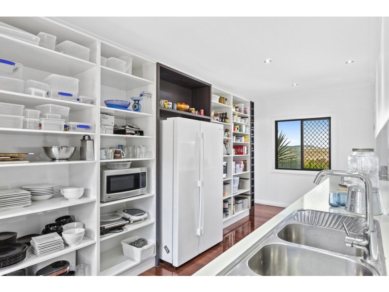 20 Calcutt Road, Gowrie Junction QLD 4352