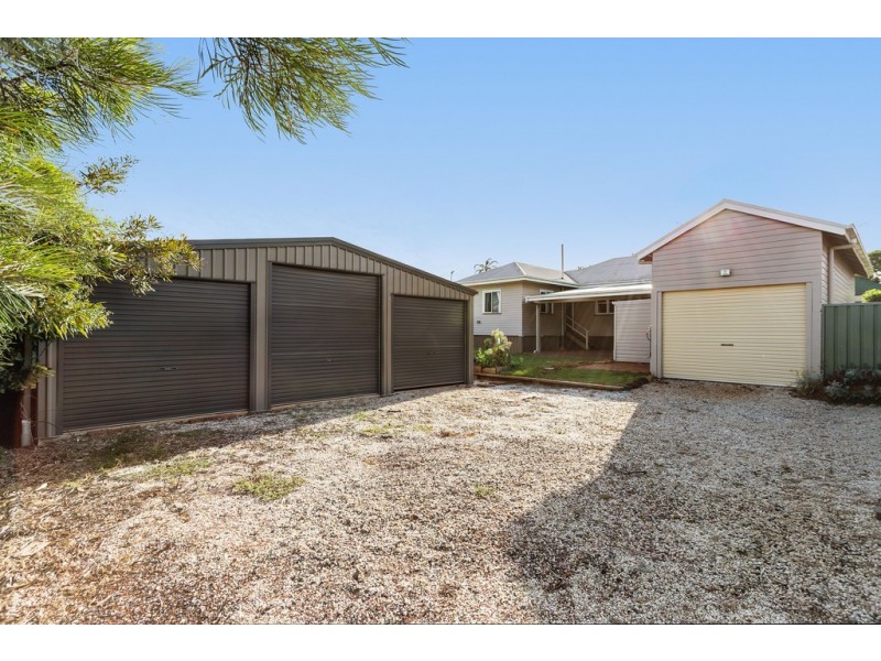 18 Lloyd Street, Harristown QLD 4350