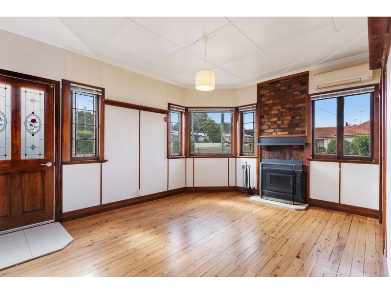 18 Lloyd Street, Harristown QLD 4350