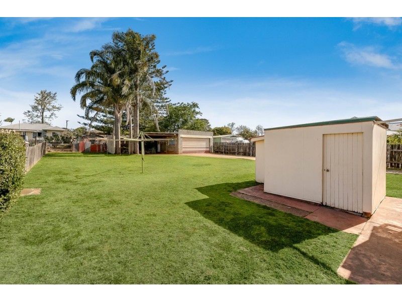 200 Taylor Street, Newtown QLD 4350