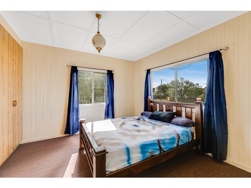 200 Taylor Street, Newtown QLD 4350