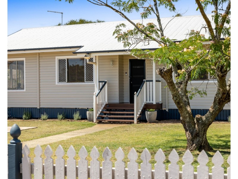 6 Sybyl Street, Harristown QLD 4350