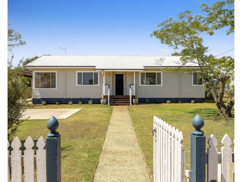 6 Sybyl Street, Harristown QLD 4350