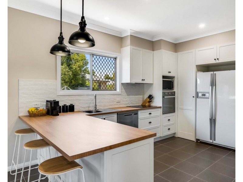 6 Sybyl Street, Harristown QLD 4350