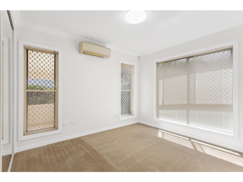 Unit 5/4 Mannuem Court, Rangeville QLD 4350