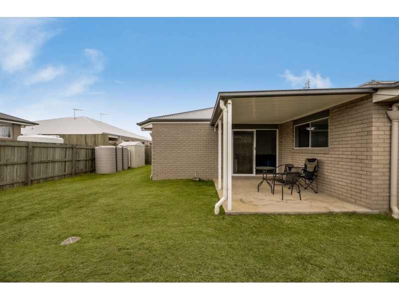 9 Whitefield Street, Glenvale QLD 4350