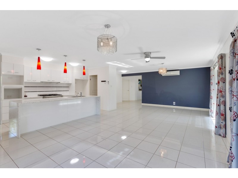 19 McMorrow Street, Kearneys Spring QLD 4350