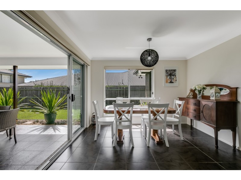 9 Schneider Court, Middle Ridge QLD 4350