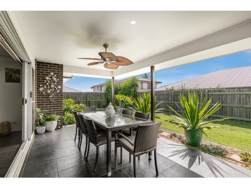 9 Schneider Court, Middle Ridge QLD 4350