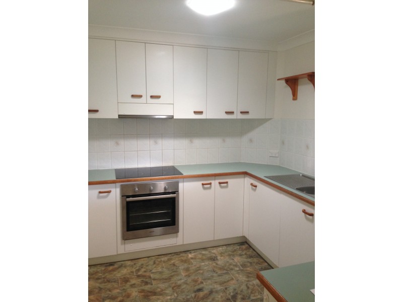 4 Bottlebrush Court, Glenvale QLD 4350