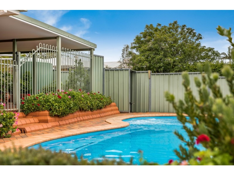 18 Catalina Drive, Wilsonton QLD 4350