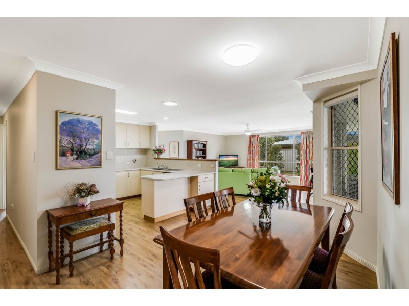 18 Catalina Drive, Wilsonton QLD 4350