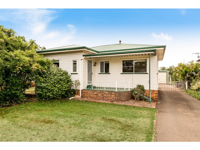 35 Buckland Street, Harristown QLD 4350