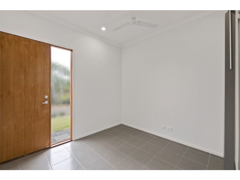 Units 1 and 2/6 Monash Lane, Newtown QLD 4350