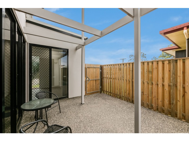 Units 1 and 2/6 Monash Lane, Newtown QLD 4350