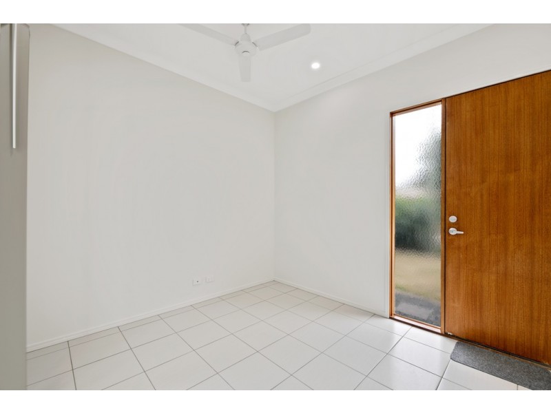 Units 1 and 2/6 Monash Lane, Newtown QLD 4350