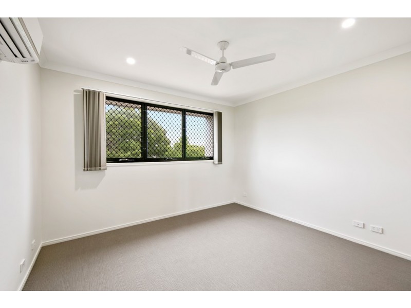 Units 1 and 2/6 Monash Lane, Newtown QLD 4350