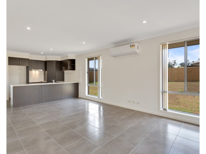 3 Amanda Place, Helidon QLD 4344